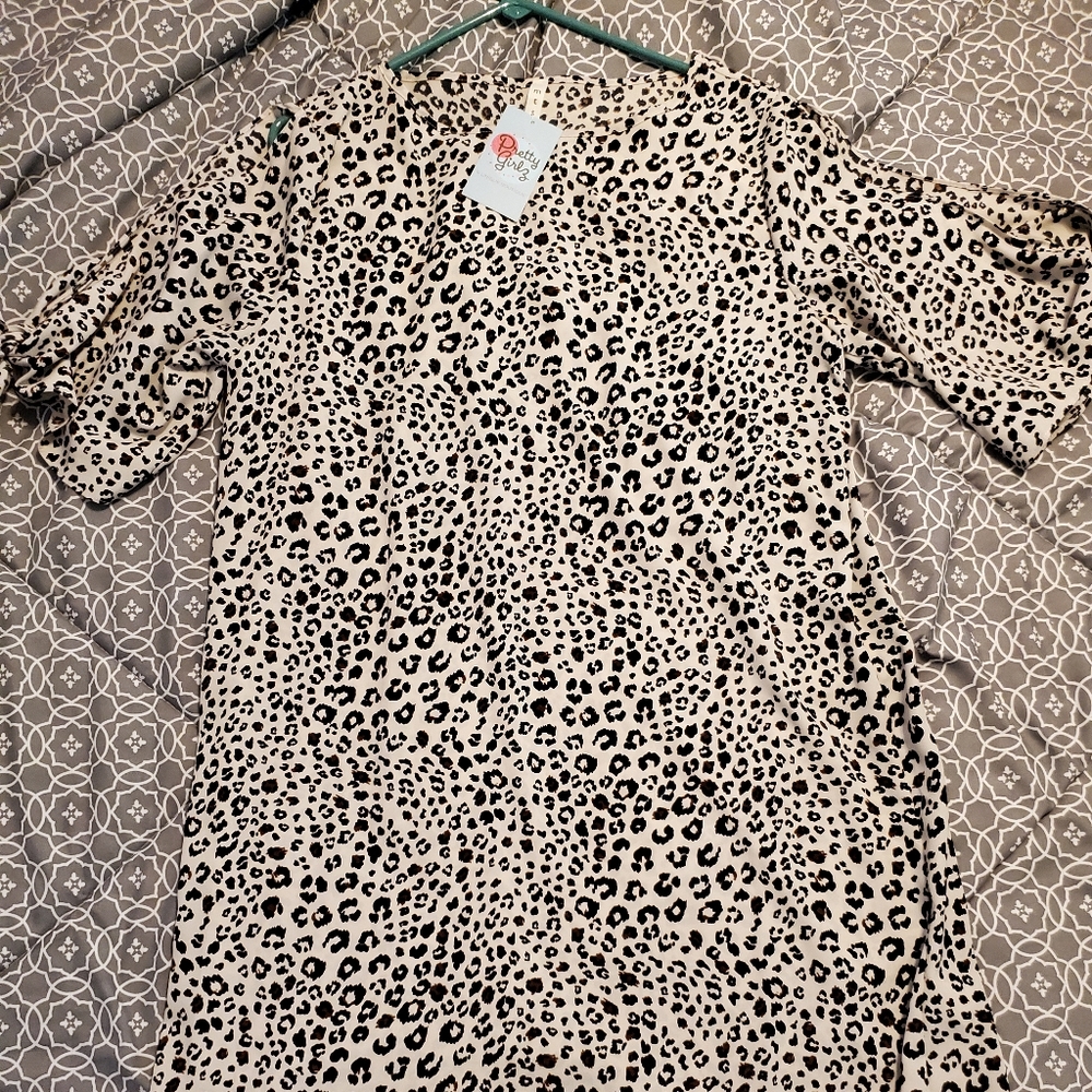 Dress - Picture 2 of 3